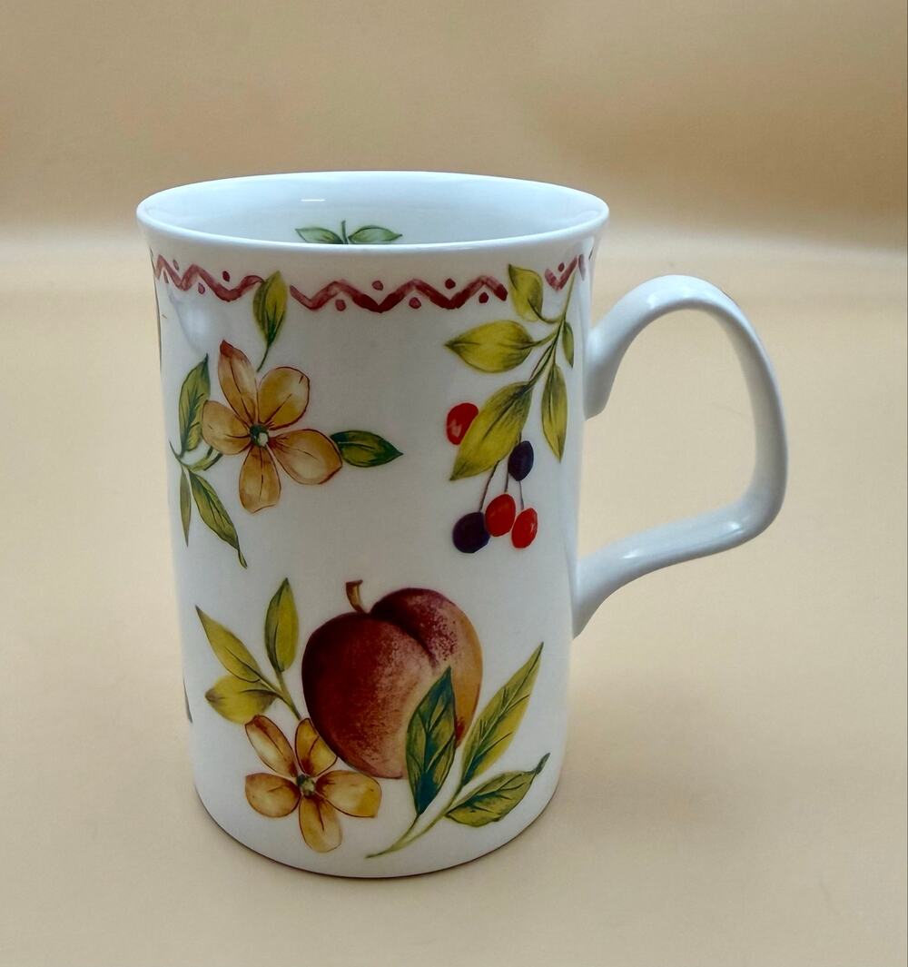 Roy Kirkham Autumn Fruits Fine Bone China  Apple Berry Tea Coffee Cup